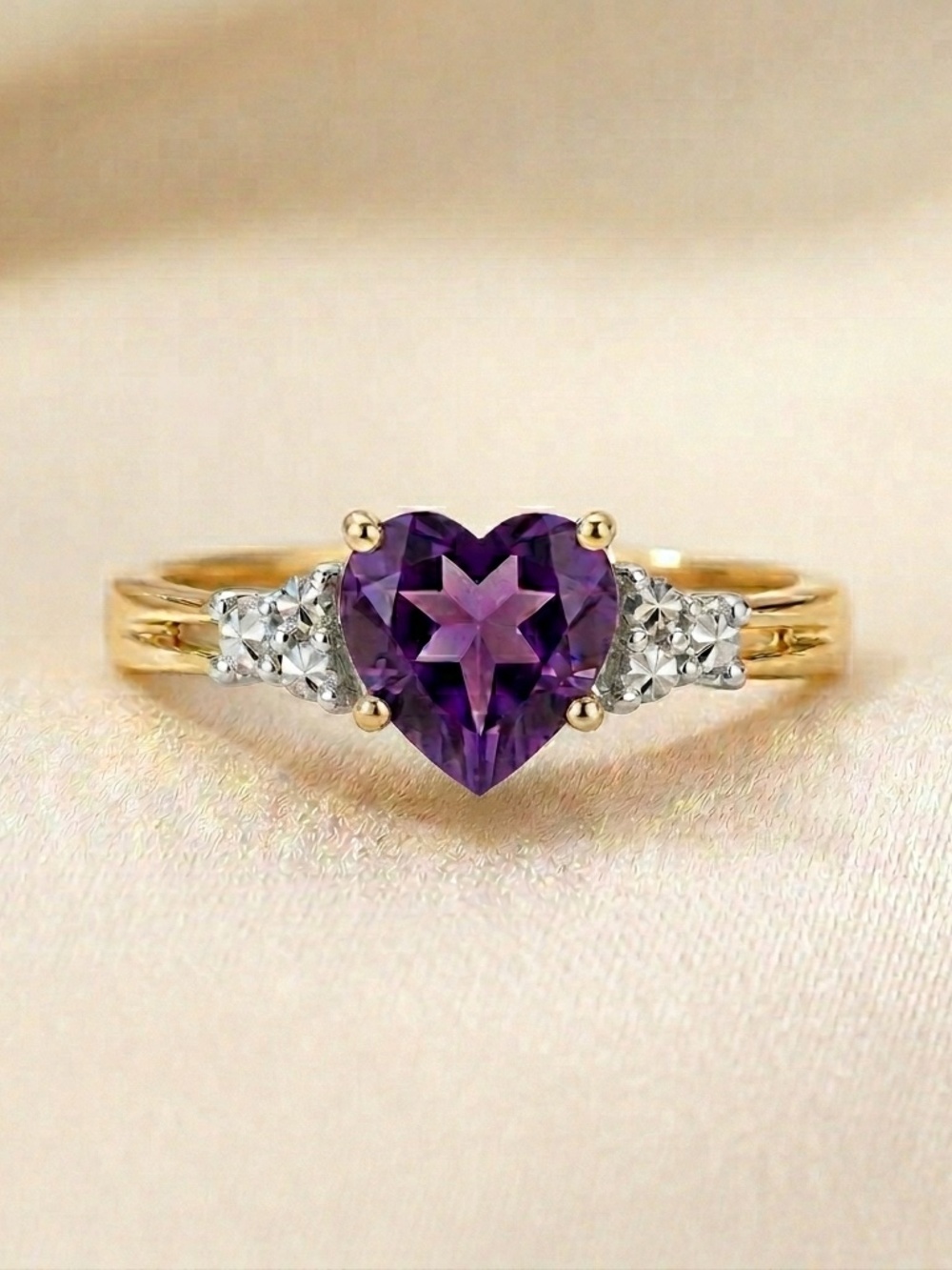 10k Gold Ring with heart amethyst Gemstone